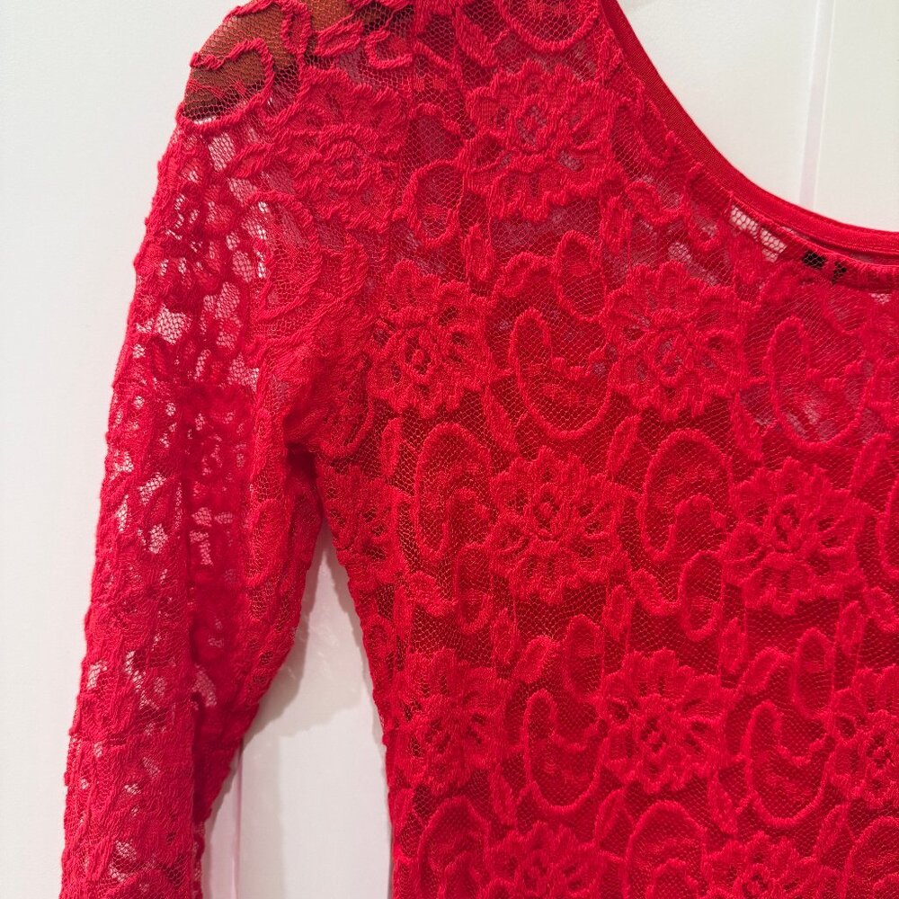 Red Lace Fit & Flare Dress | 3/4 Sleeve | Elegant | Size Small (Approx.) - Picture 5 of 6